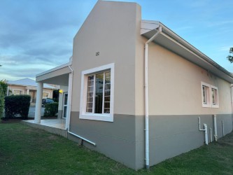 3 Bedroom Property for Sale in Beacon Bay Eastern Cape